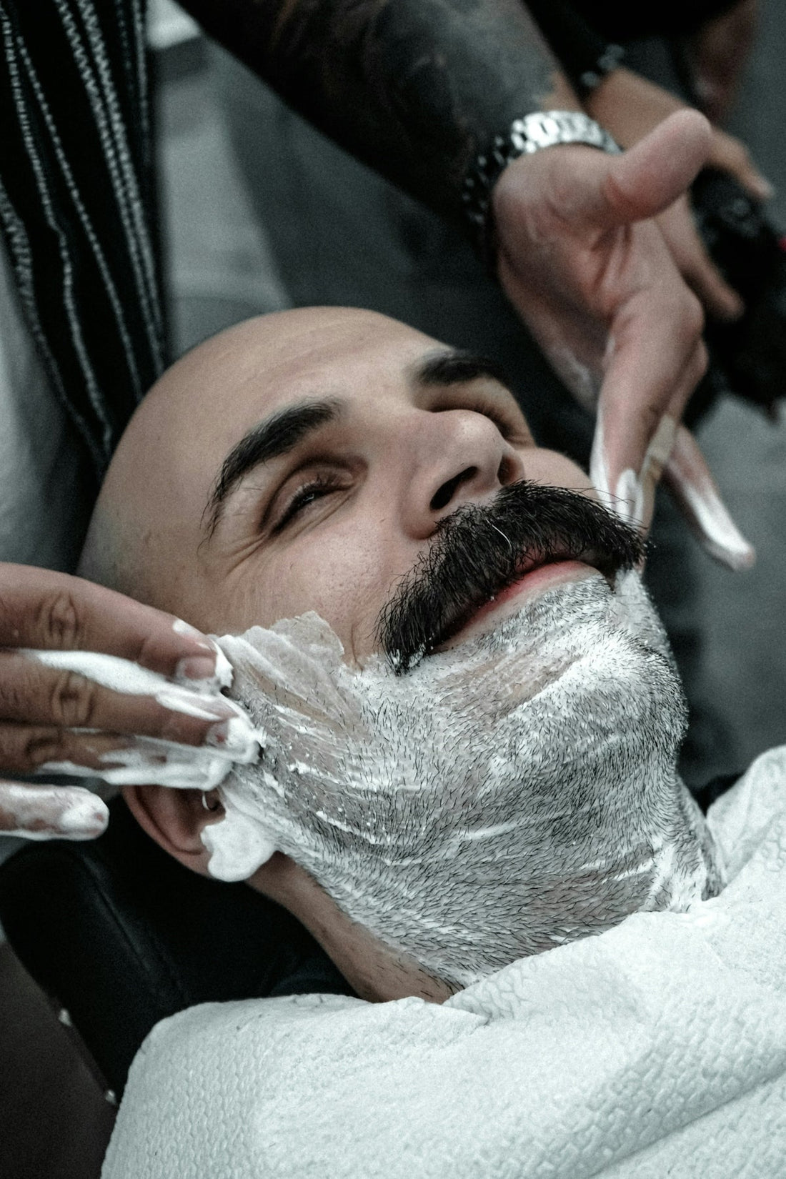 A Comparative Analysis of IPL Devices Versus Laser Hair Removal - MomDaughts UAE